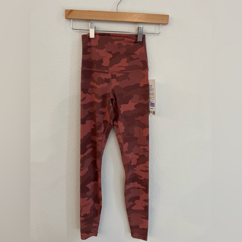 Lululemon aligns HR size 0